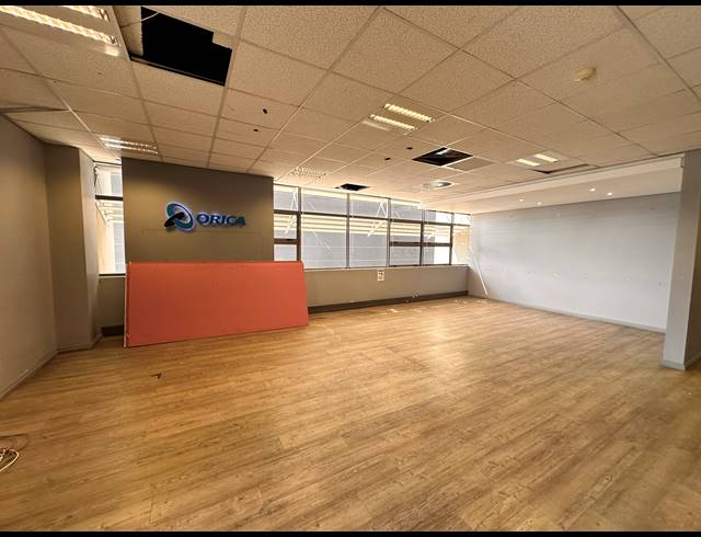 698M² OFFICE TO LET IN ROSEBANK
